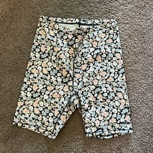 NWOT Levi’s Biker Shorts